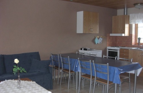 Malarhusens House | Spacious Holiday Home with Pet-Friendly Apartments in Österlen