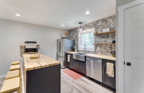 Pocono Summit House | Gather at Woodland Retreat: Pet-Friendly Oasis near Kalahari