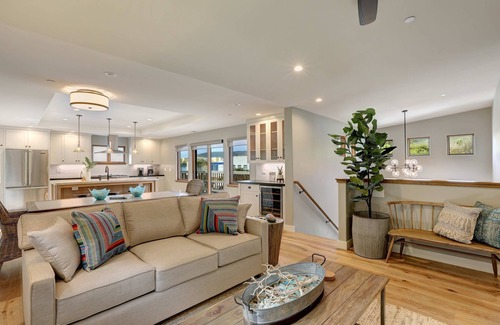 Avila Beach House | Oceanfront Retreat in Avila - Ideal for Families & Groups