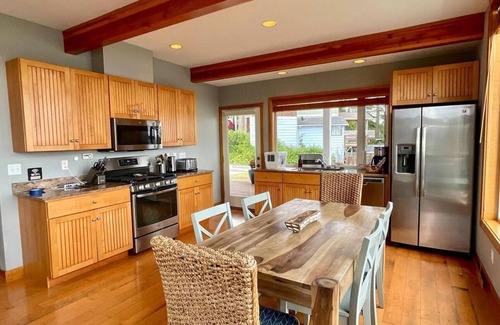 Birch Bay House | Large home Close to beach, BBH 8233