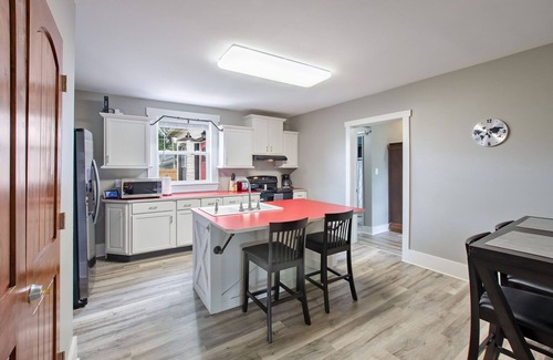 Kokomo House | Charming Home with Character, Pet-Friendly 0.5 Miles to Downtown
