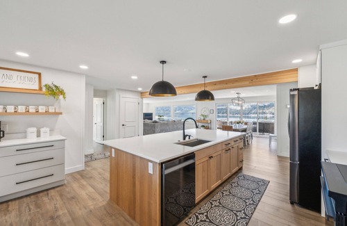 Willow Point House | Experience Spectacular Lake Views and Private Pool Retreat