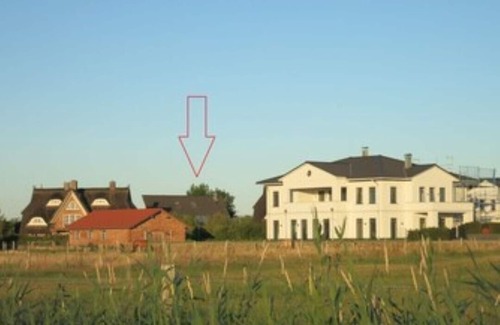 Boergerende-Rethwisch House | Sea View Retreat: 3 Apartments with Garden & Breakfast