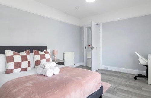 Gravesend Apartment | Large House & Garden Central Gravesend Kent