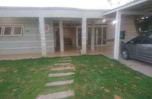 Porto Belo House | Spacious Retreat in Perequê Near Meia Praia with Spa