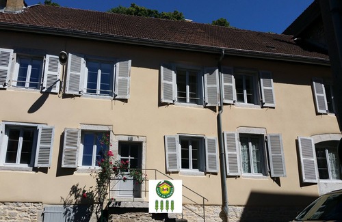 Poligny House | Inviting House in Poligny with Pool & Ocean Views