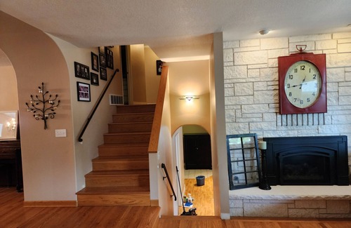 Pullman House | Family-Friendly Retreat in Pullman - Go Cougs! Rated 10/10