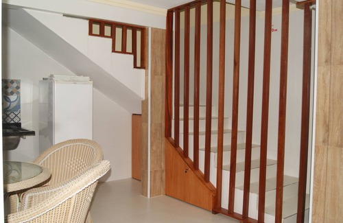Atalaia House | Cozy Retreat Near Artists Beach with Pool and Pet-Friendly Options
