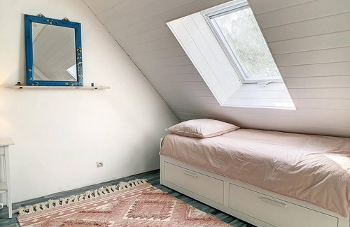 Groix Villa | Family-Friendly Retreat at Large House on the Grands Sables
