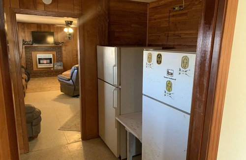 Vance House | Spacious House for Groups in Delta with Pet-Friendly Perks