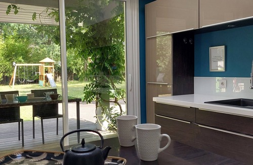 Saucats House | Relaxing Retreat Near Bordeaux with Heated Pool & Ocean View