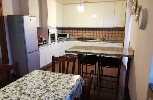 Armeno House | Spacious Family Retreat with Garden & Football Pitch