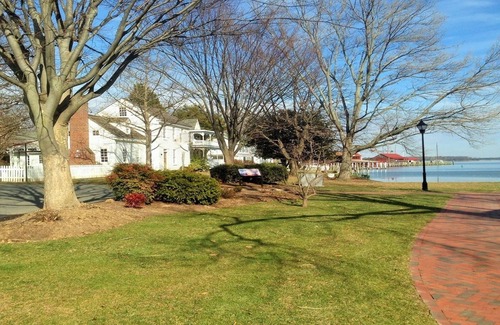St. Michaels House | Historic Harbor House in St. Michaels - Walk to Everything!