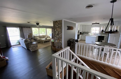 Milledgeville House | Lakefront Haven: 5 Beds with Gorgeous Views Near Downtown