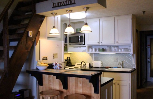 Snowshoe Condo | Scenic Loft Condo with Pool, Steps to Slopes & Great Views