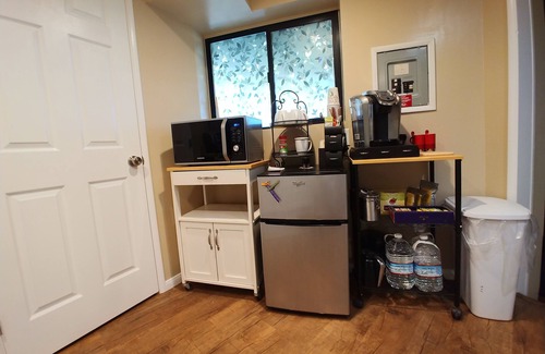 Pine Mountain Club Apartment | Spacious Lower Suite with Pool & Ocean View in Mountain Home