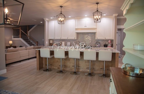 San Angelo House | Large & Luxurious in Bentwood Country Club near Lake Nasworthy. 4 bdrm/2.5 bath