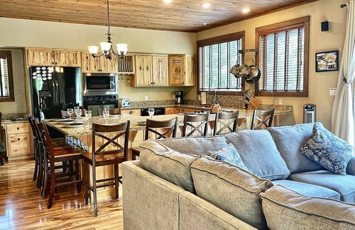 Wilmington House | Elegant Home with Scenic Views and Relaxing Hot Tub