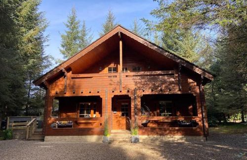 Ballyconnell House | Inviting Ocean View Log Cabin Getaway - 4-Star Rated