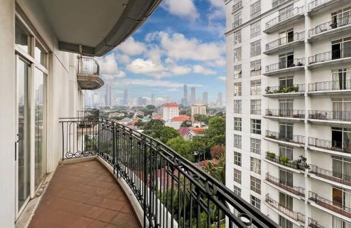 Menteng Apartment | Large & Luxury Menteng Executive Apt 3BR with Pool, Gym Wi-Fi by 2ndHome