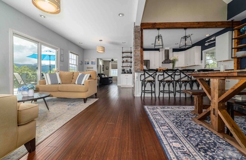 Lexington House | Family-Friendly Mountain Retreat with Hot Tub & Firepit