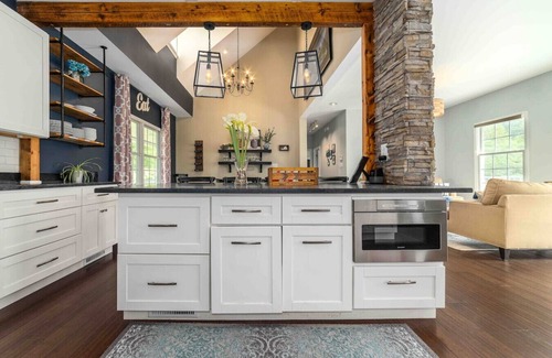 Lexington House | Family-Friendly Mountain Retreat with Hot Tub & Firepit