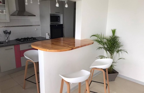 Fontaine de Moutte Condo | Comfortable Room in a Cozy Shared Apartment Retreat