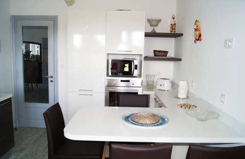 Erdeven House | Spacious Villa with Jacuzzi & Ocean Views Near Morbihan Beach