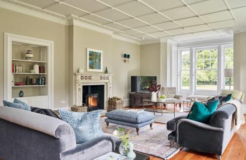 Norwich House | Large Manor House with Pool Hot Tub & Gardens