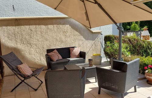 Meaux House | Family-Friendly MEAUX Home Near Disney with Pool & Kitchen