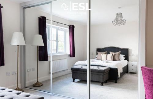 Uttoxeter House | Family-Friendly Modern 4-Bedroom House in Uttoxeter