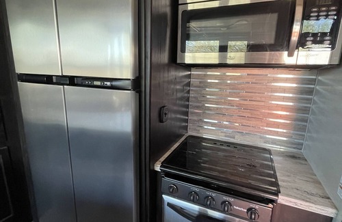 Imperial County House | Modern Camper Near Glamis Sand Dunes with Ocean View
