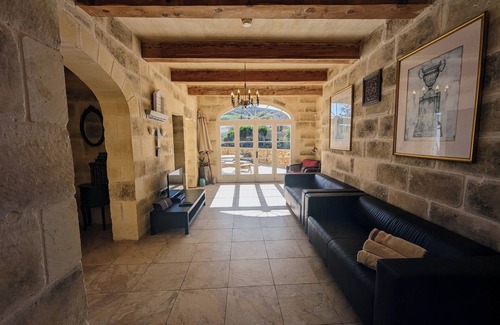 Victoria Other | Modern Farmhouse with Private Pool & Breathtaking Views