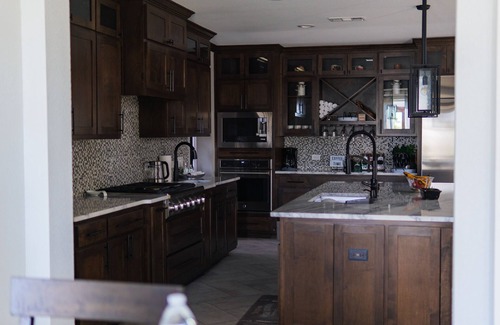 Alvarado Villa | Modern Home with Hot Tub & Theater in Alvarado - Rated 9.6
