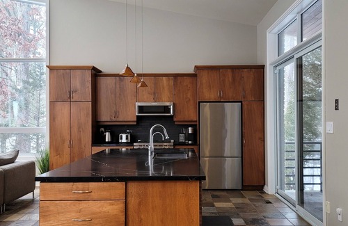 Grand Bend Cottage | Modern Rustic Cottage - Steps from Private Beach Oasis