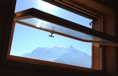 Saint-Gervais-les-Bains Ski Chalet | New Chalet with Breathtaking Views of Mt Blanc, 10/10 Rating