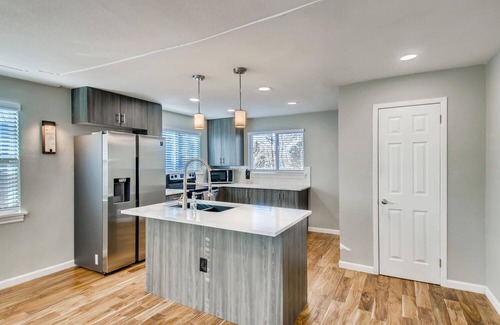 Bel Aire House | Discover a Spacious 5-Bedroom Home with Family Amenities