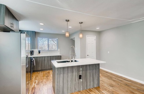 Bel Aire House | Discover a Spacious 5-Bedroom Home with Family Amenities