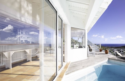 Vitet House | Ocean View Villa Retreat with Private Pool and Breakfast