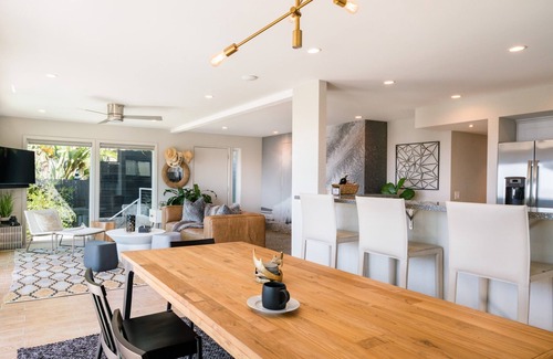 Leucadia Apartment | Ocean View Apartment with Two King Suites & Breakfast Included
