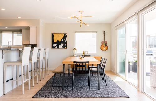 Leucadia Apartment | Ocean View Apartment with Two King Suites & Breakfast Included