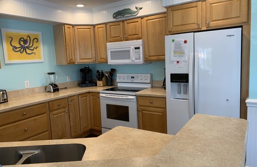 Fenwick Island House | Oceanblock Retreat: Steps to Beach, Shops & Dining Awaits