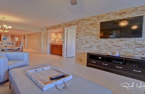 South Padre Island Condo | Breathtaking Oceanview: Your Dream Vacation Awaits