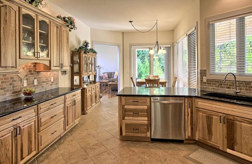 Frankfort House | Plan Your 2025 Getaway—Book Early for Ocean Views!