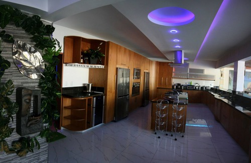 Villas Ana Maria Villa | Spacious Party Complex Steps from Beaches and Bars