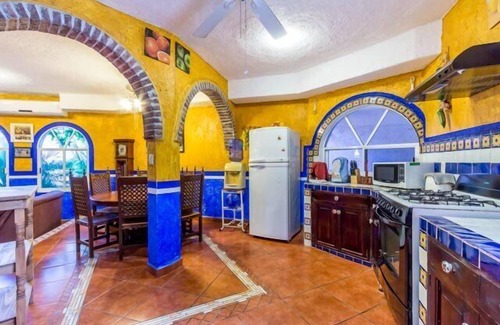 Colonia Andres House | Relaxing Retreat with Pool in Central Corpus Christi