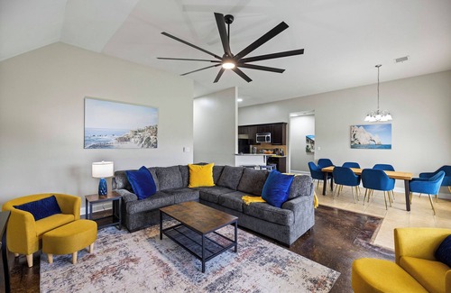 Tangipahoa Parish House | Large Pool, Game Room, TV Every Room