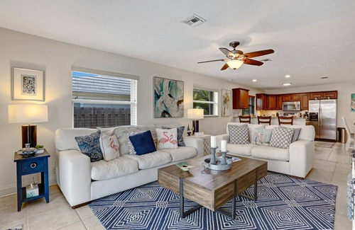 Naples Park House | Family-Friendly Pool Home Steps from Beaches & Dining