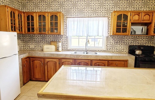 Treasure Beach Villa | New Seaside Villa: 10/10 Rated, Steps from the Beach