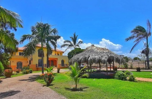 Treasure Beach Villa | New Seaside Villa: 10/10 Rated, Steps from the Beach